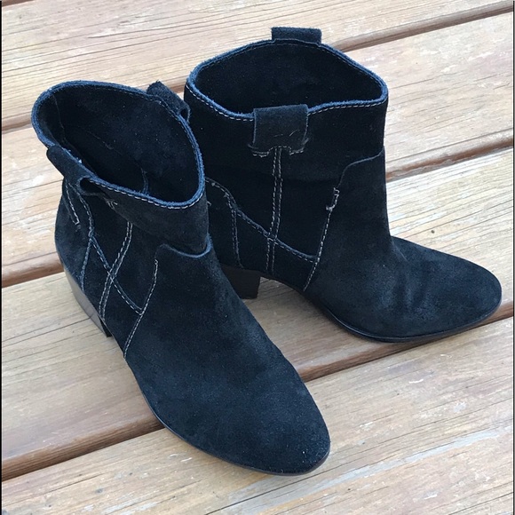 Vince Camuto Booties - Picture 2 of 8